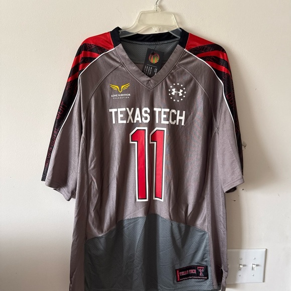 Under Armour Other - Men’s Under Armour Texas Tech Red Raiders #11 Lone Survivor Jersey Sz L - RARE